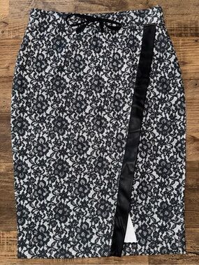 DKNY Skirt Medium Lace Pencil Black White Faux Leather Trim Classy Chic Work M